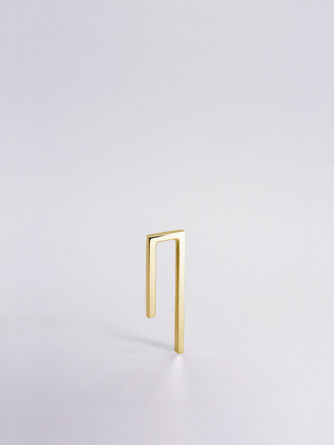 Eta square ear cuff - 18K yellow gold