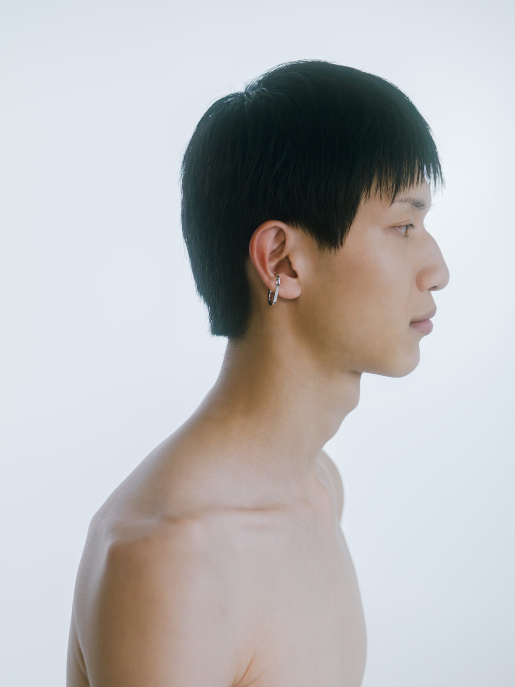 Tau circle ear cuff
