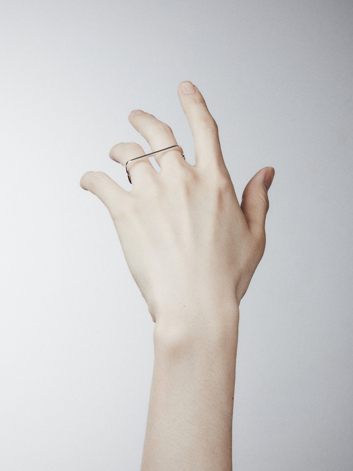 Ambivalence square ring