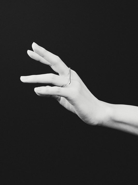 Ambivalence square ring