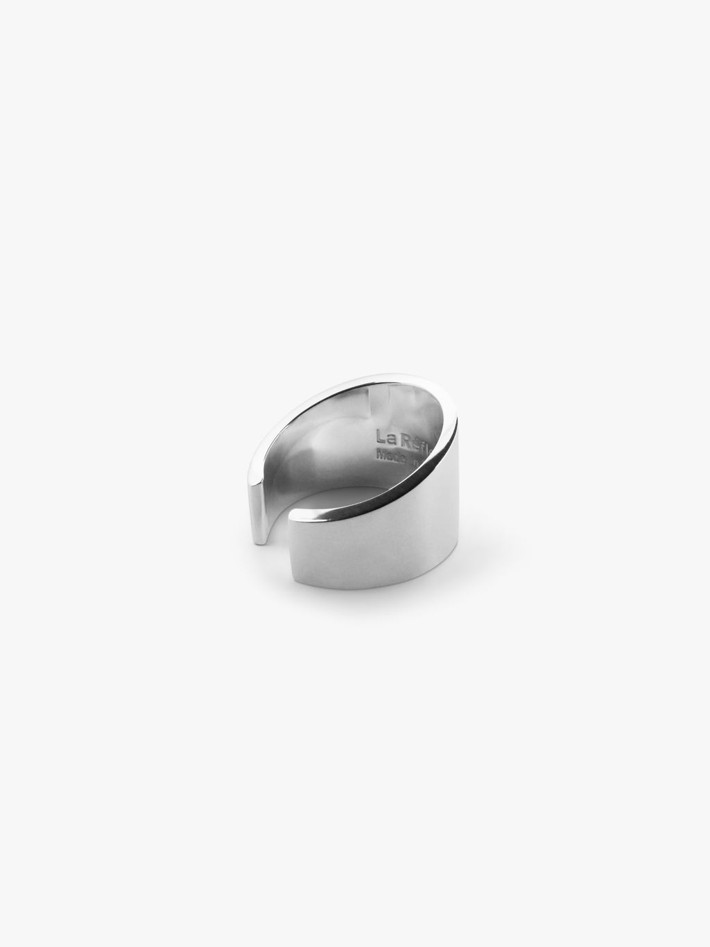 Apatheia ring