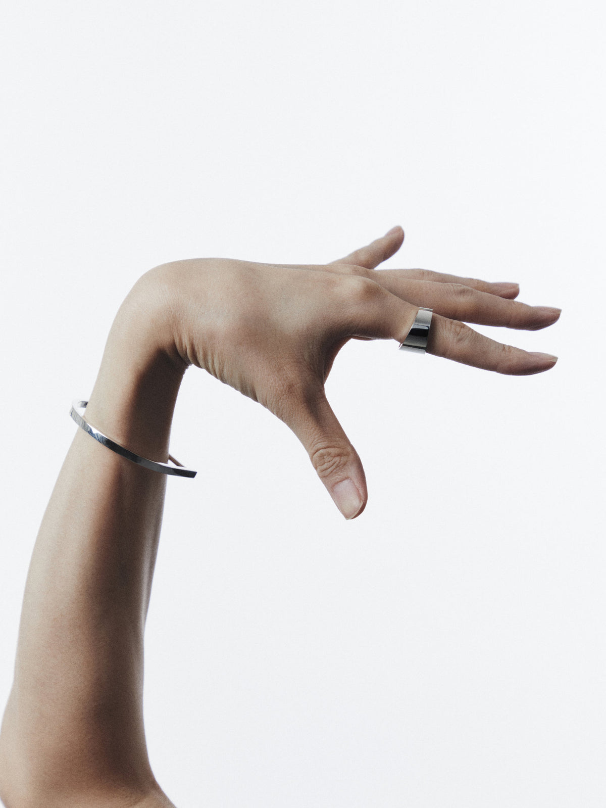 Apatheia ring