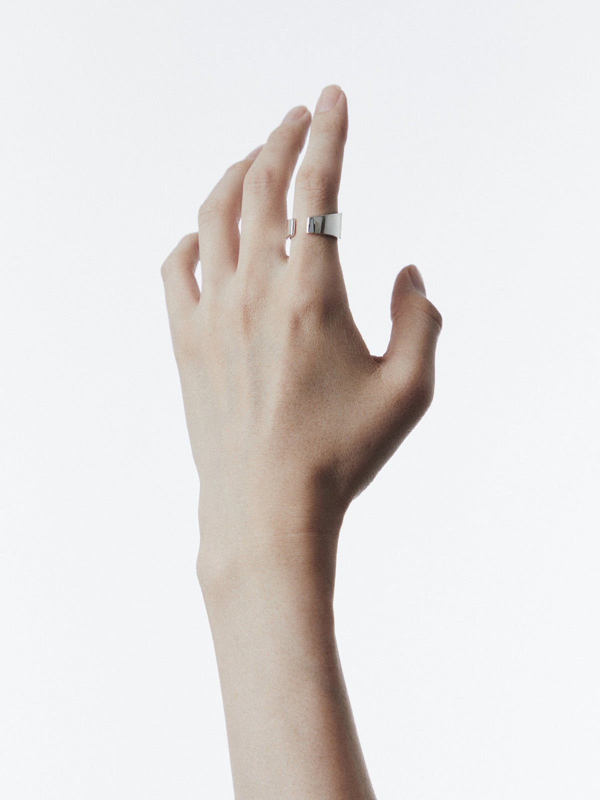 Apatheia ring